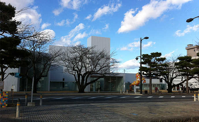 【青森の美術館】十和田市現代美術館に行ってきた
